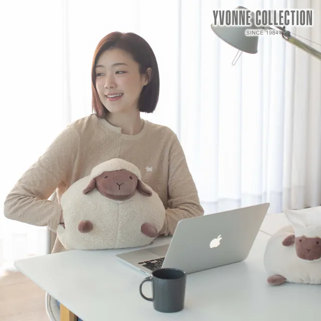 【YVONNE 以旺傢飾】黑鼻羊暖手枕-羊絨白