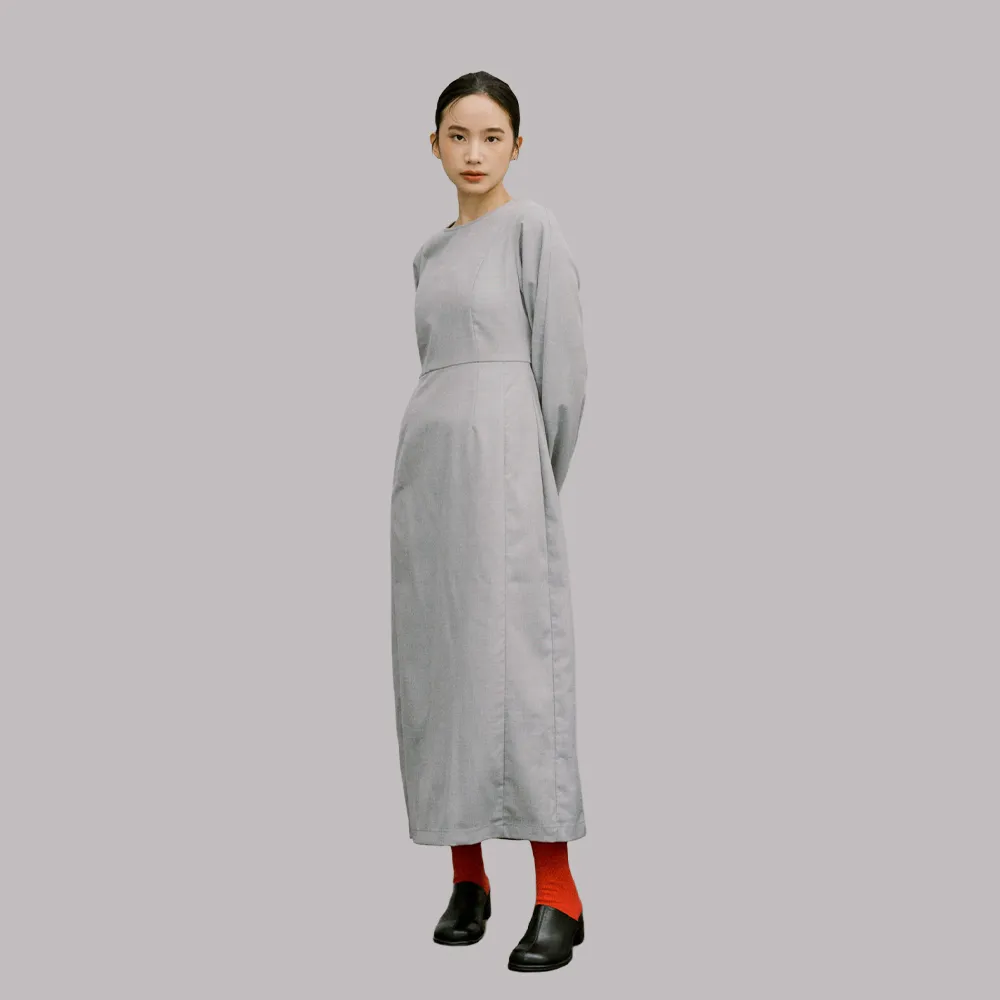 【plain-me】SAAKO 剪裁蓬袖洋裝 SAA5003-231(女款 共1色 長袖裙裝 休閒洋裝)