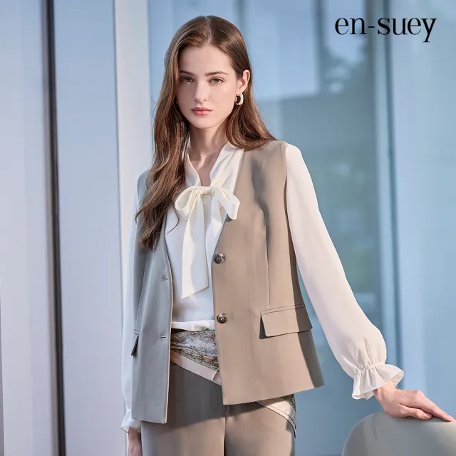 【en-suey 銀穗】EU都會感對稱袋蓋背心外套-女
