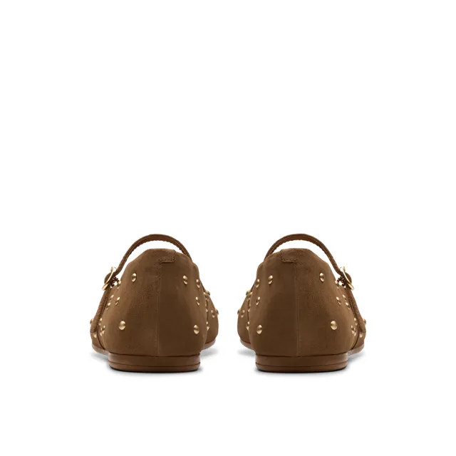 【Clarks】女鞋 -Livia Stud真皮鉚釘瑪莉珍鞋 平底鞋(核桃色)(CLF84158C)