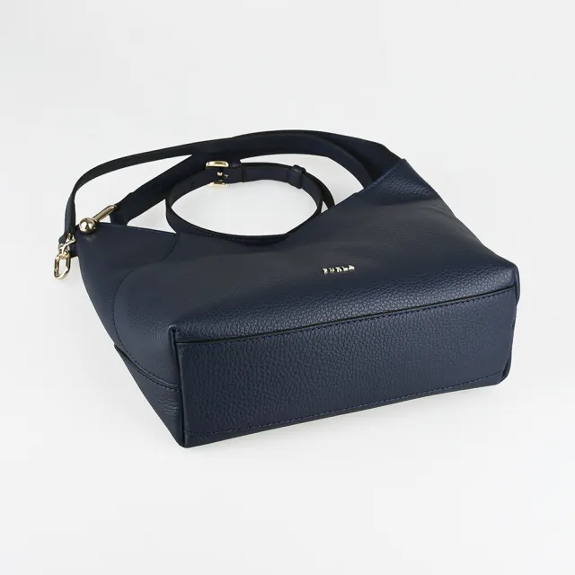 【FURLA 芙拉】FURLA精品粒面小牛皮弧形磁釦肩背斜背包(小/深藍)