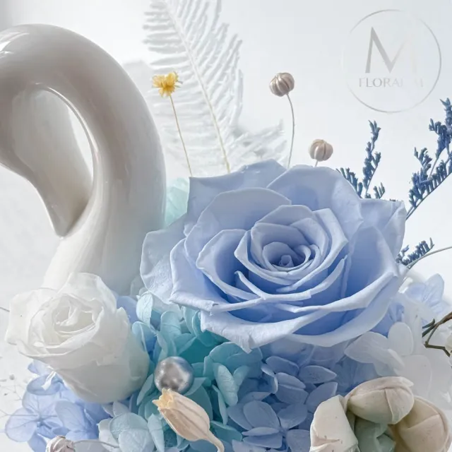 【Floral M】法式芭蕾天鵝湖永生花禮贈香氛油(乾燥花/永生花/情人節花禮/告白禮物/生日禮物/開幕花禮)