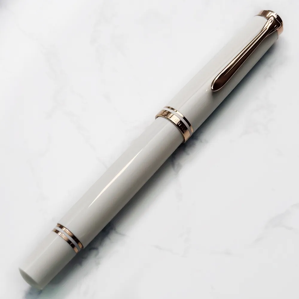 【Pelikan】百利金M600 白玫瑰金鋼筆(附贈原廠手提袋、墨水)