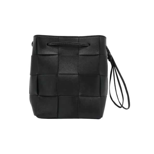 【BOTTEGA VENETA 寶緹嘉】Cassette 羊皮大編織肩背水桶包-小(680218-黑)