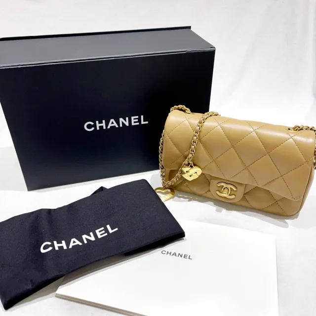 【CHANEL 香奈兒】Mini Flap bag (細紋/暗黃皮革色/金&暗黃皮革雙色愛心鏈帶)