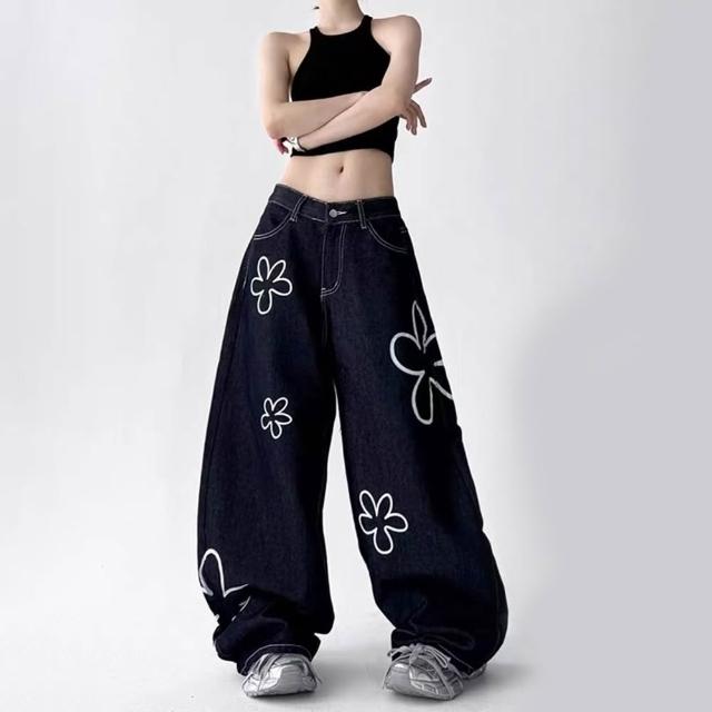 【AMERO】男女同款 牛仔褲 彎刀版型 花朵印花
