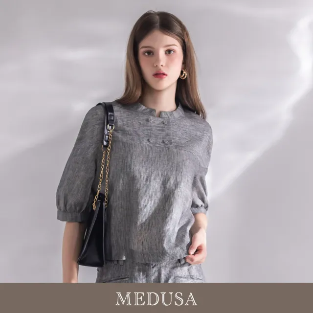 【MEDUSA 曼度莎】現貨-霧灰亞麻排釦圓領傘擺上衣（M-XL）｜女短上衣 亞麻上衣 休閒穿搭