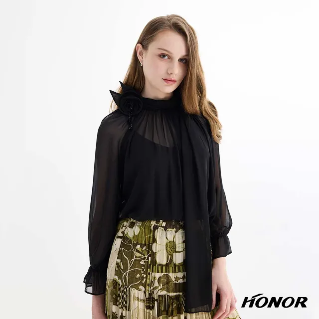 【HONOR 山形屋】立體花飾綁帶飄逸雪紡上衣-黑