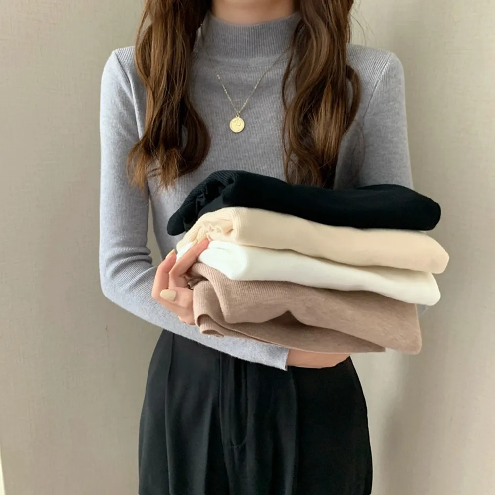 【D.studio】韓版溫柔風半高領彈性顯瘦針織上衣(毛衣長袖上衣女裝衣服顯瘦上衣長袖t恤冬裝 發熱衣 W145)