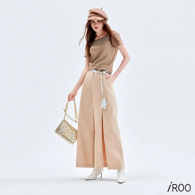 【iROO】奶茶咖色單邊開衩長寬褲