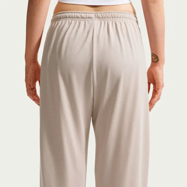 【NIKE 耐吉】長褲 女 運動褲 中腰 直筒 AS W NSW CHILL KNIT LTWT OH PA 米 IQ0093-236