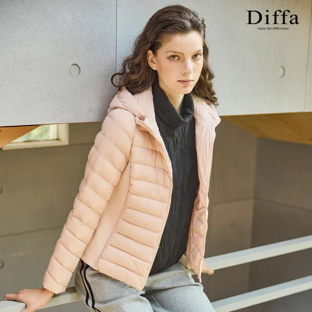 【Diffa】高領立體織紋針織衫-女