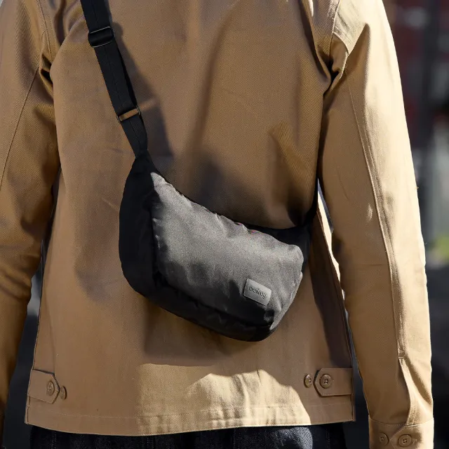 【Bellroy】Laneway Crescent Bag 2.5L 迷你半月斜背包