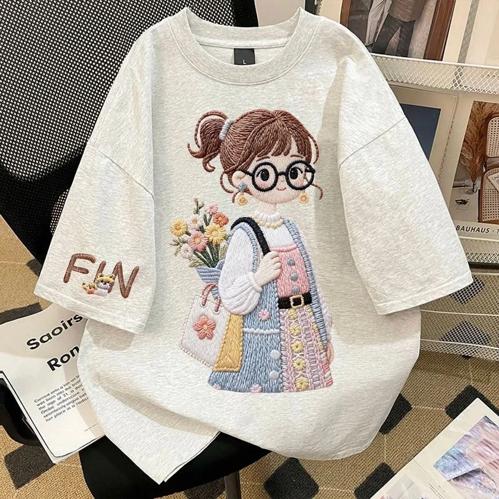 【LANNI 藍尼】現貨 買一送一 卡通印花寬鬆圓領T恤(女裝/短袖上衣/休閒/百搭/日系/通勤)