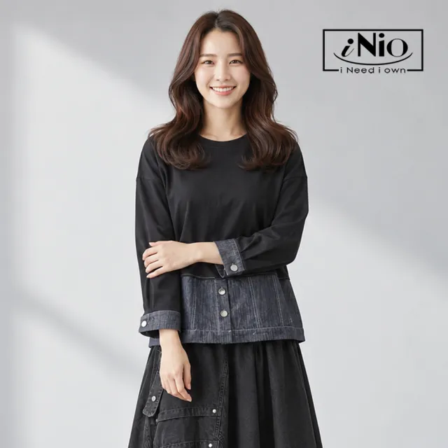 【iNio 衣著美學】丹寧拼接落肩長袖上衣 女圓領棉T 撞色牛仔下襬大鈕釦裝飾襯衫式袖口上衣  CHW1518
