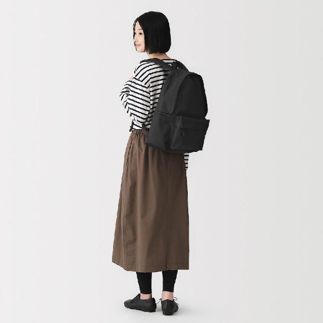 【MUJI 無印良品】可減輕肩膀負擔撥水加工後背包(灰色/黑色/淺米/摩卡棕)