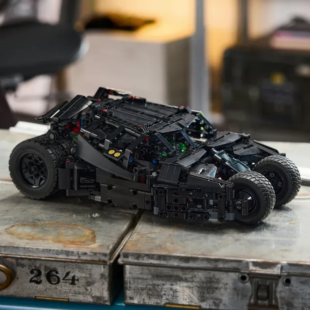 【LEGO 樂高】科技系列 42239 Batmobile Tumbler(蝙蝠俠 汽車模型 玩具車 蝙蝠車 玩具積木 禮物 周邊 收藏)