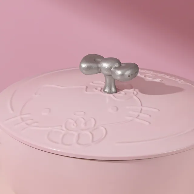 【STAUB】Hello Kitty 鑄鐵鍋造型鍋蓋頭-萌萌凱蒂/蝴蝶結2款任選(德國雙人集團官方直營)