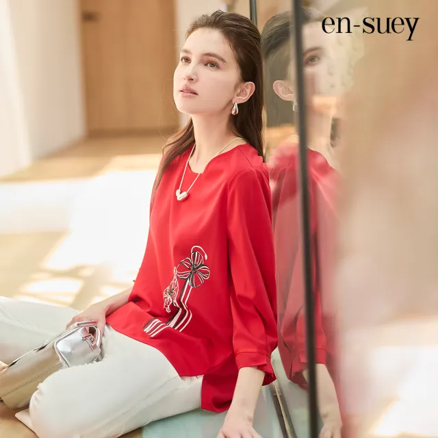 【en-suey 銀穗】花朵印圖燙鑽上衣-女