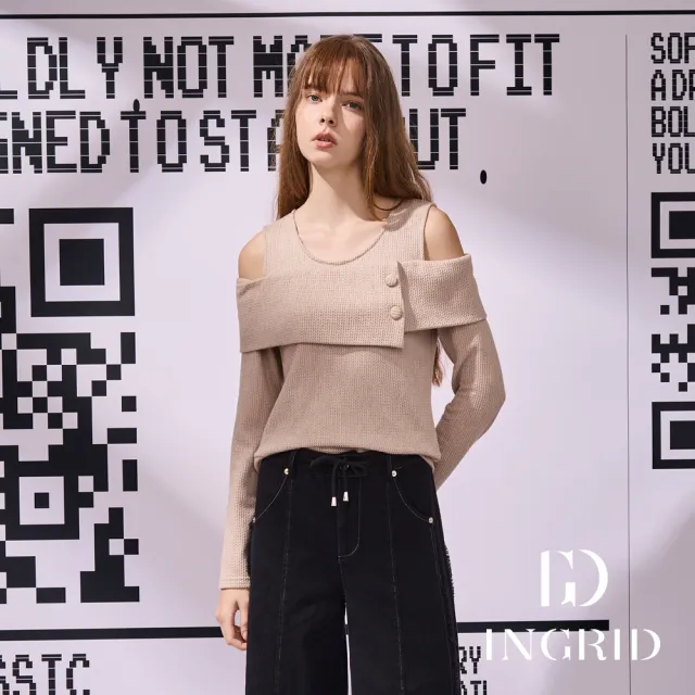 【IGD 英格麗】實體同步款-簡約層次露肩設計上衣-杏色