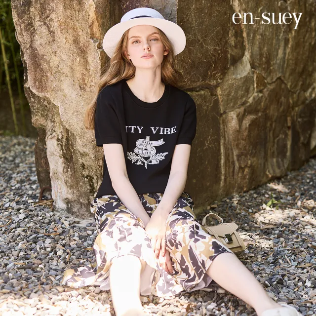 【en-suey 銀穗】學院風貼布刺繡短袖線衫-女