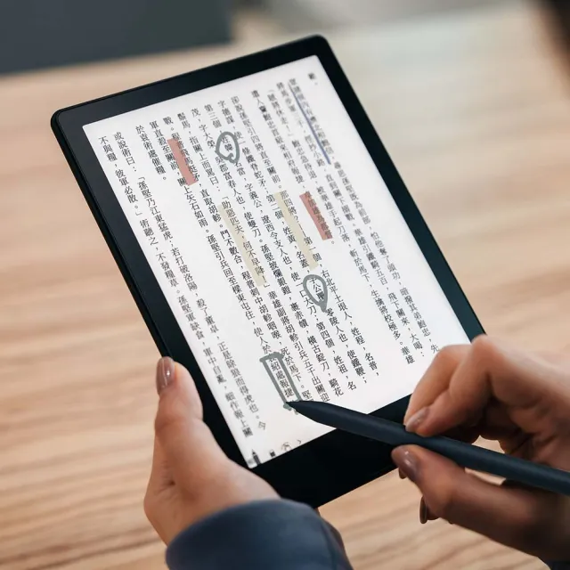 MEEBOOK】M8C 7.8 吋彩色電子閱讀器觸控筆套組(黑色) - momo購物網