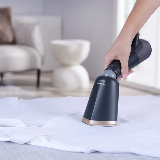 【Philips 飛利浦】輕時尚2in1蒸氣手持掛燙機STH5030/80(小黑平)