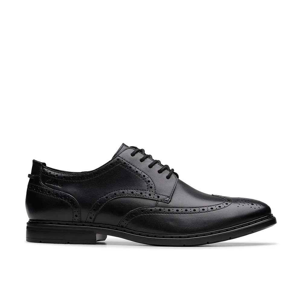 【Clarks】男鞋 Banbury Tip 英倫雕花紳士鞋皮鞋 正裝鞋(CLM85510D)