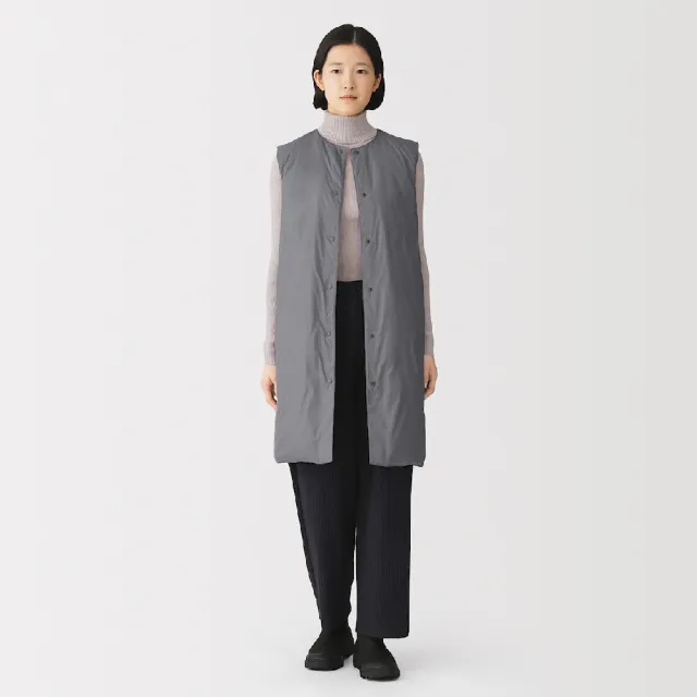 【MUJI 無印良品】女輕量羽絨可攜式無領長版背心(灰白/墨灰/黑色)