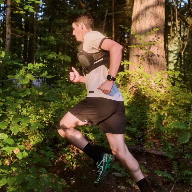 【Amazfit 華米】T-Rex 3 PRO五級鈦合金智慧手錶-極地金(雙色LED手電筒/藍寶石鏡面/身體電量/3000 nits亮度