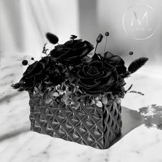 【Floral M】Dark Rose暮光之城黑玫瑰永生花禮贈香氛油(乾燥花/永生花/情人節花禮/生日禮物/開幕花禮)