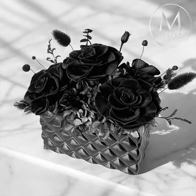 【Floral M】Dark Rose暮光之城黑玫瑰永生花禮贈香氛油(乾燥花/永生花/情人節花禮/生日禮物/開幕花禮)