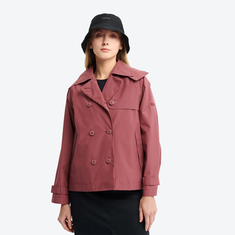 【AIGLE】女 GORE-TEX 防水短版風衣｜AG-5A202A023 酒紅 (女外套 防水透氣外套 防風外套 Goretex 風衣)