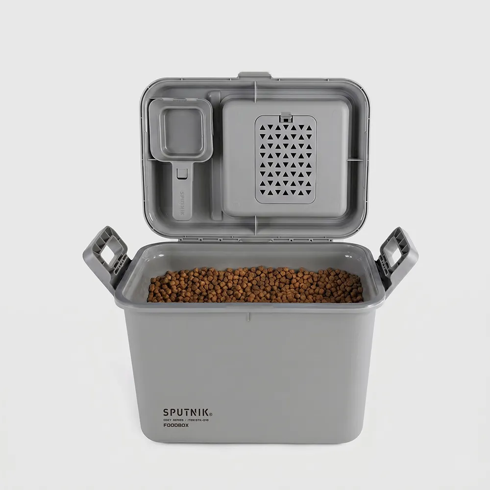 【SPUTNIK 斯普尼克】COZY FOOD BOX 機能飼料箱 12L(飼料桶/防潮儲糧桶/可放5-6公斤)