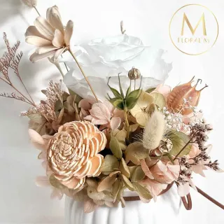 【Floral M】法式復古玫瑰花園永生花禮贈香氛油(乾燥花/永生花/情人節花禮/生日禮物/開幕花禮/居家擺飾)