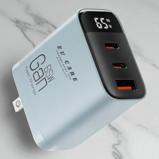 【EU CARE 歐台絲路】一顆抵所有！65W GaN 氮化鎵三孔快充頭｜筆電/手機同時全速充電 輕巧隨行