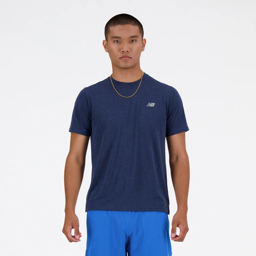 【NEW BALANCE】NB 涼感排汗短袖上衣_MT41253NNH_男性_藍色(美版 版型偏大)