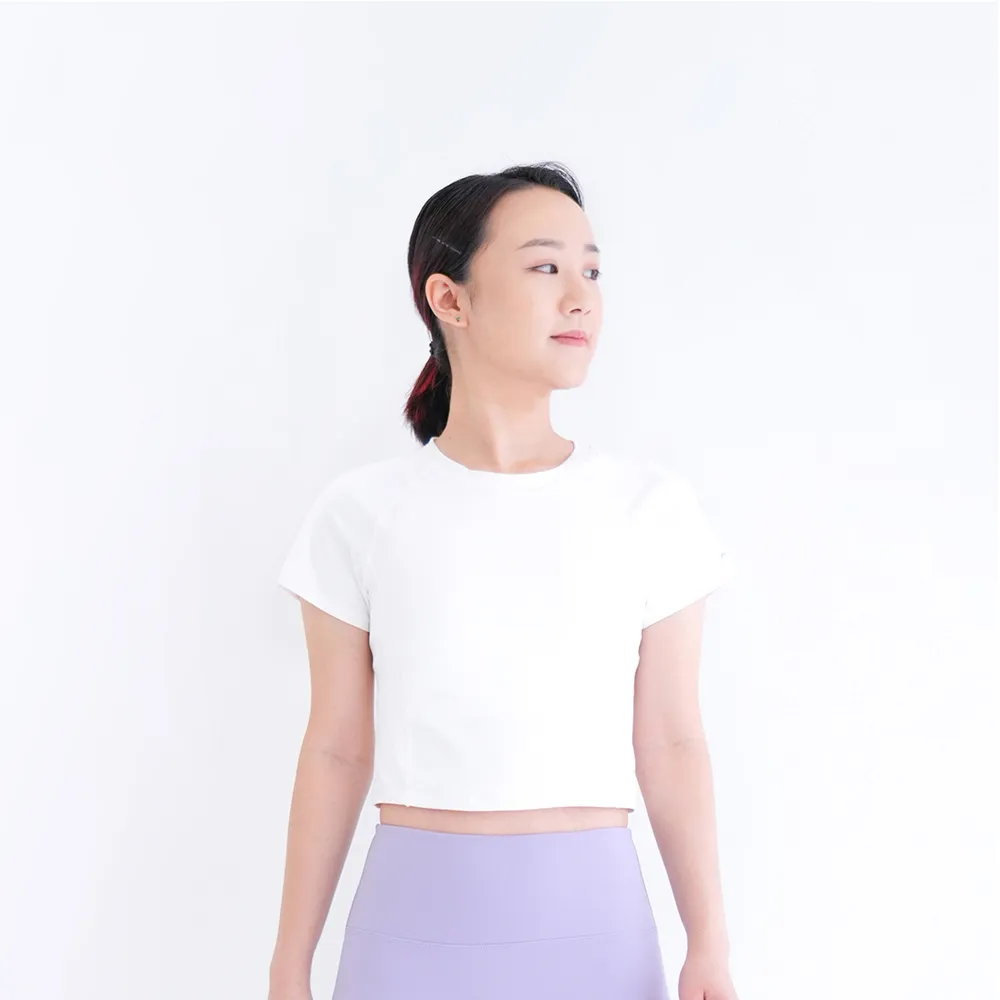 【Mukasa 慕卡莎】DURABLE 接邊短袖短版上衣 - 純淨白 - MUK-23043(瑜珈服、瑜珈罩衫、運動上衣)