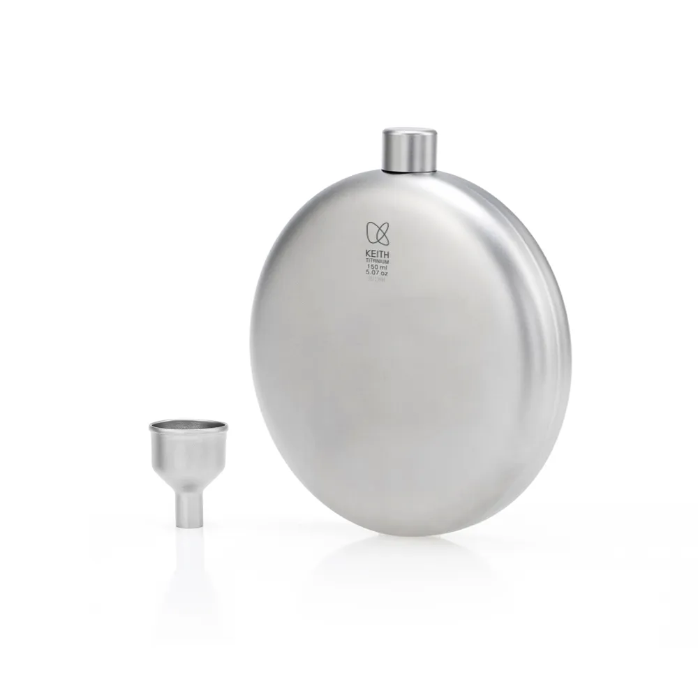 【Keith】鎧斯鈦圓形鈦酒壺附漏斗150ml / Ti9302(純鈦隨身酒壺 圓形扁壺 隨行鈦酒壺 威士忌烈酒瓶 小酒壺)