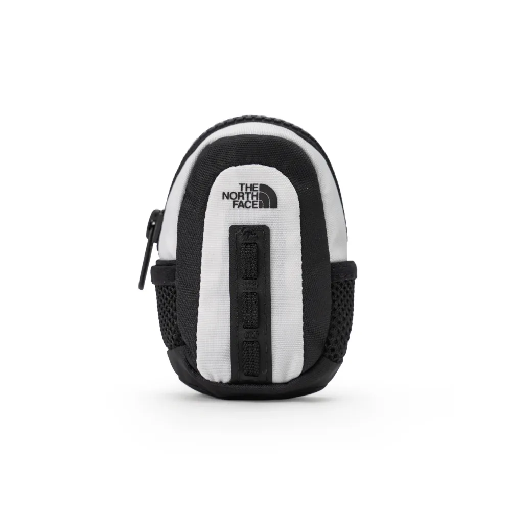 【The North Face】北面男女款白色經典Hot Shot迷你配件包|8NR2FN4