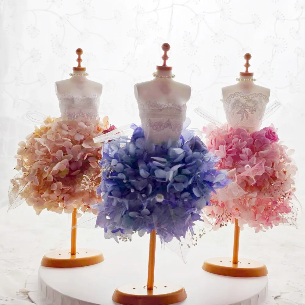 【OSTARA FLORIST 奧斯塔拉花藝】永生夢幻蓬蓬裙小禮服(永生花、小禮服、情人節、花禮、節日送禮)