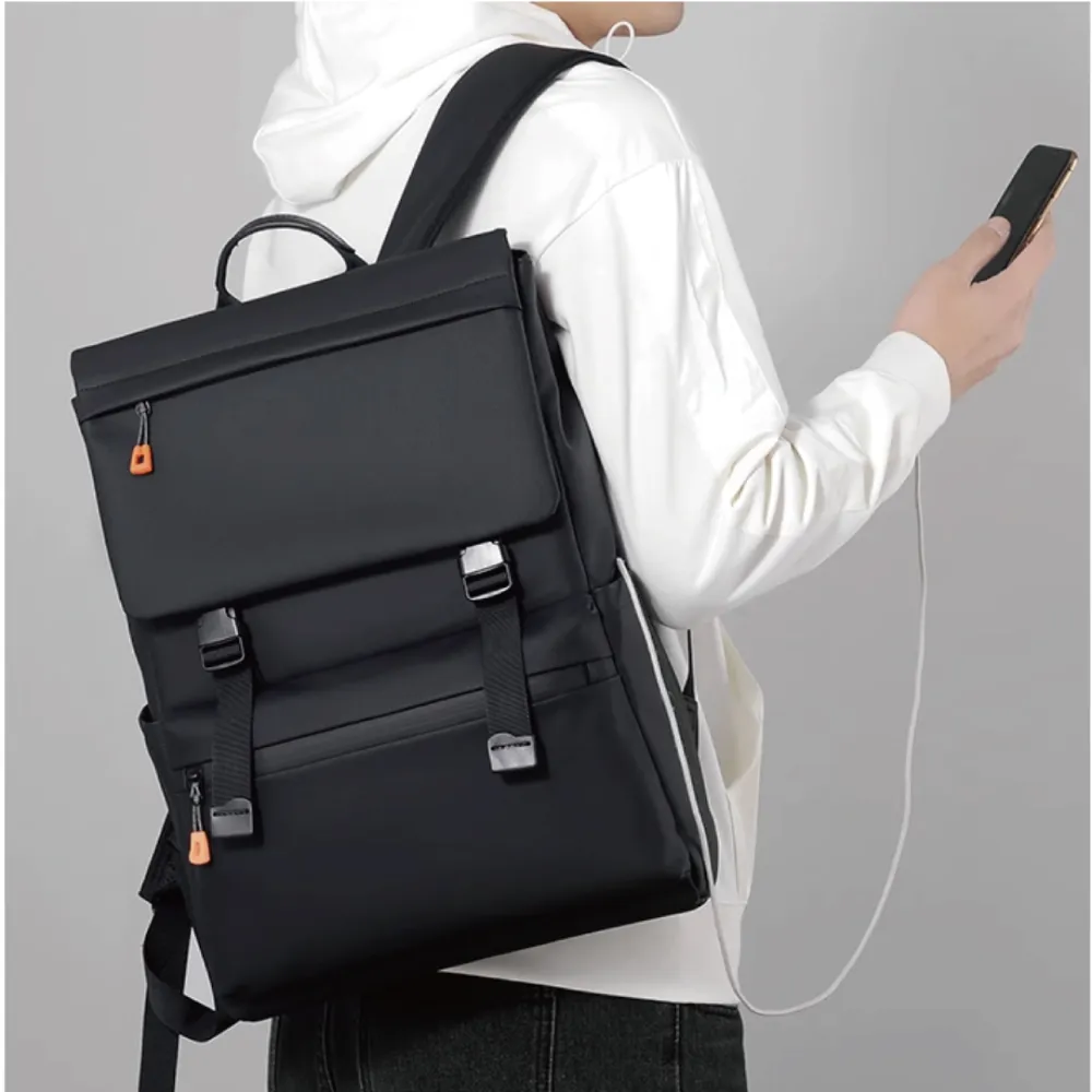 【AMERO】男包 電腦休旅後背包(男包 電腦休旅後背包 雙肩包 防潑水 usb充電)