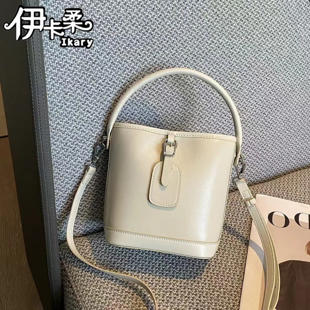 【Ikary 伊卡柔】雙11 復古真皮斜跨手提水桶包(5517)