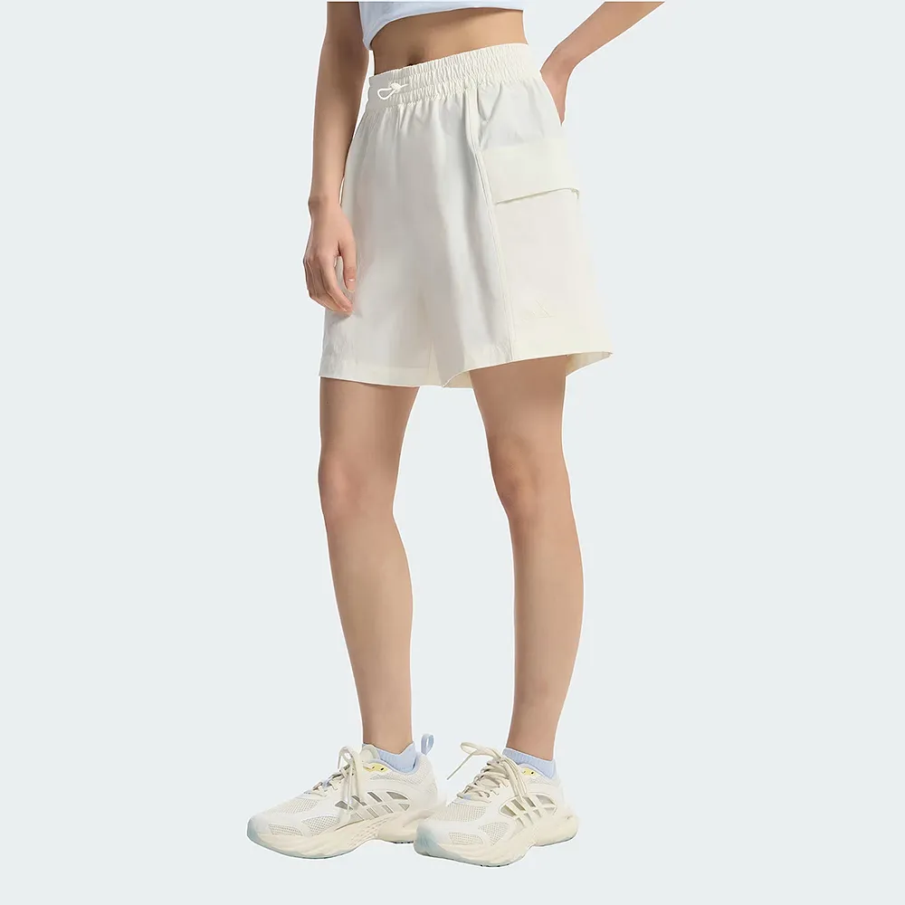 【adidas 愛迪達】短褲 女 休閒褲 亞規 GFX CARGO SHT 白 KS5373