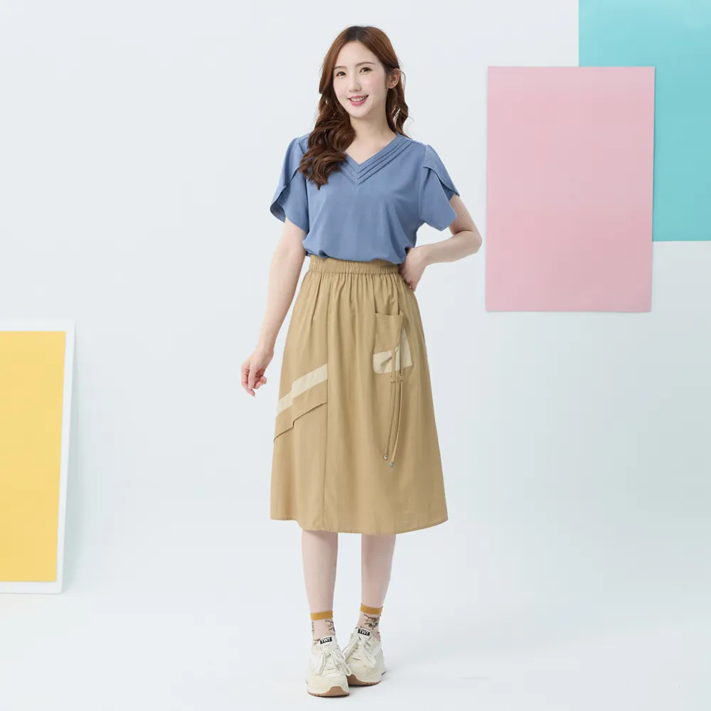 【betty’s 貝蒂思】跳色拼接不對稱口袋七分裙(卡其)