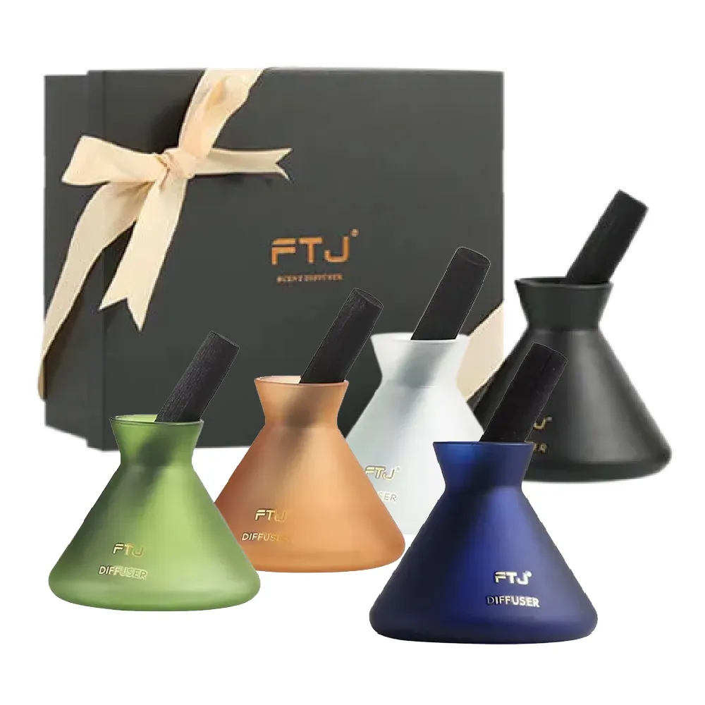 【YMY VOGUE】FTJ香薰禮盒繽紛系列(5款香味任選;150ml；附提袋)