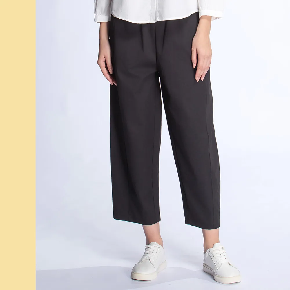 【Just Wear 佳葳】簡約壓褶素面長褲(女下身/女下著/腰頭彈性/口袋/素色/棉質/百搭)