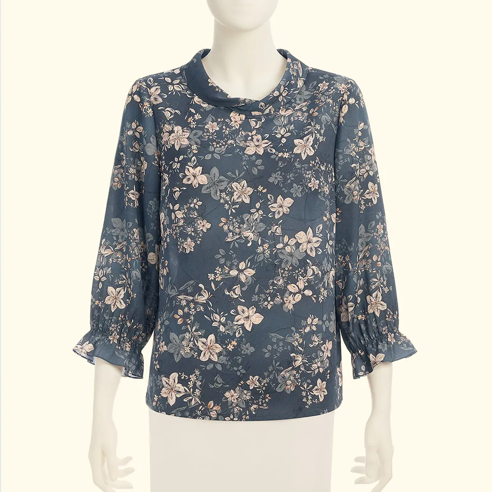 【ILEY 伊蕾】花朵印花翻領荷葉雪紡上衣(紫；M-2L；1253011410)