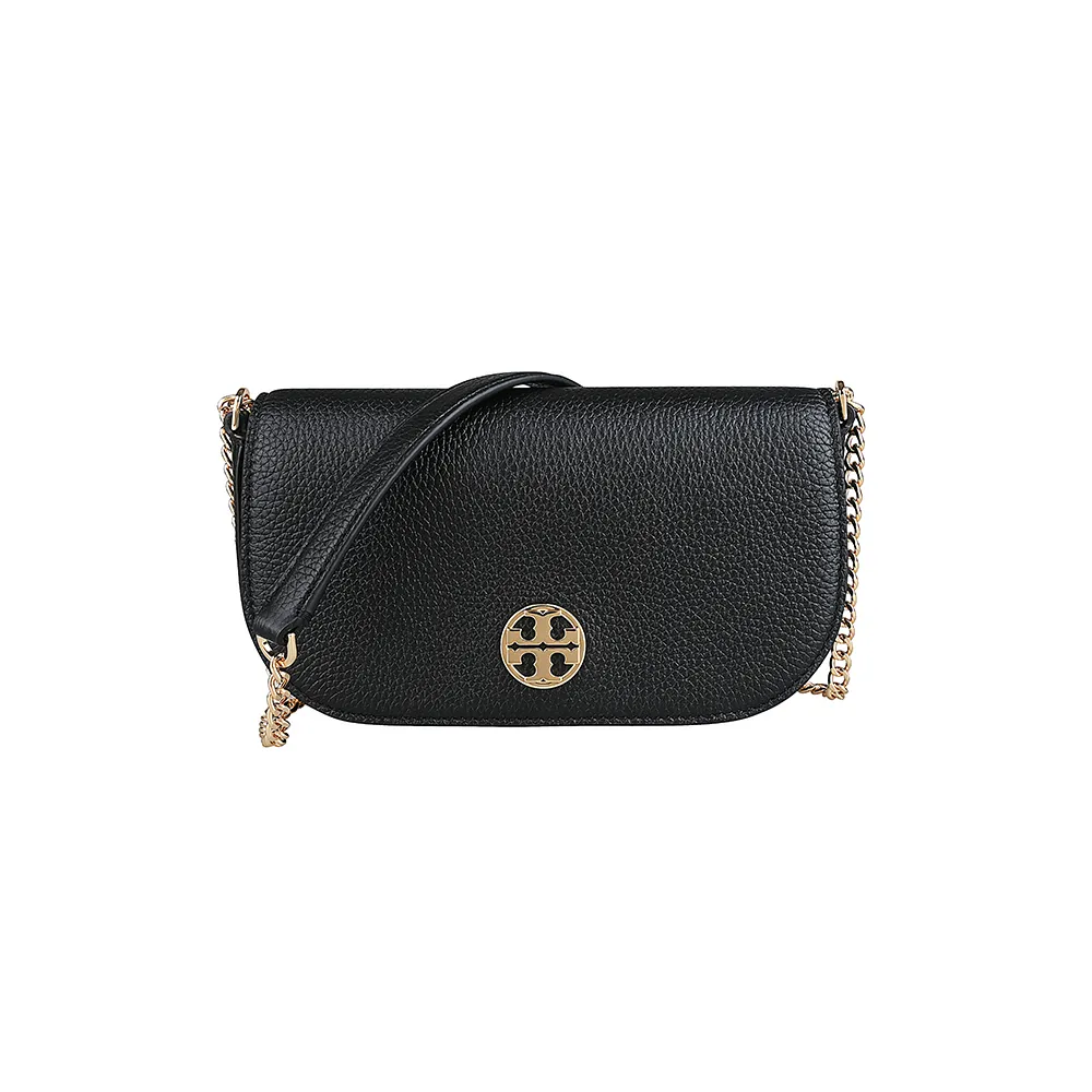 【TORY BURCH】Chelsea金屬LOGO荔枝紋皮革翻蓋吸扣小斜背包(黑)