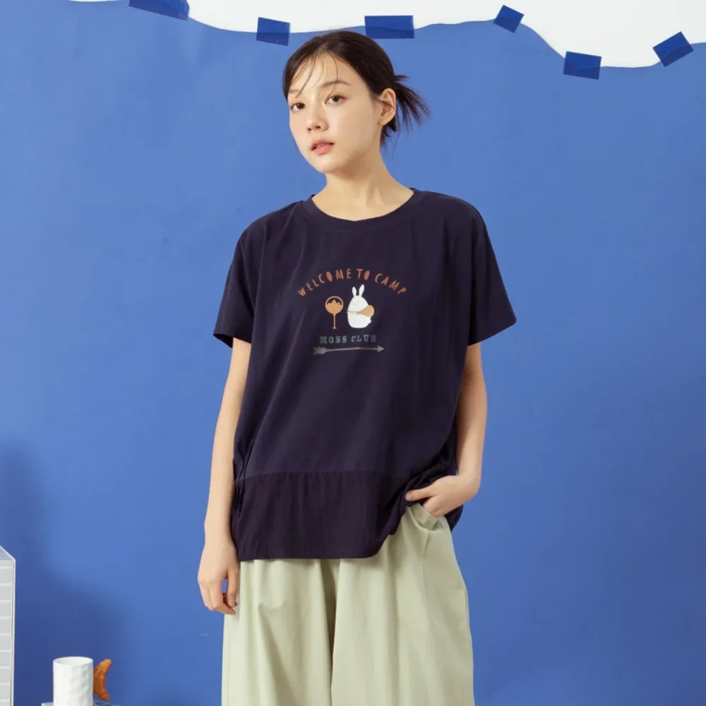 【MOSS CLUB】露營兔異材質拼接寬鬆蝙蝠短袖T恤 藍 灰 黃